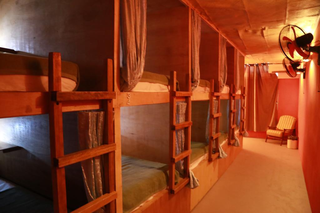 Gibbon Guesthouse Kuching Bilik gambar