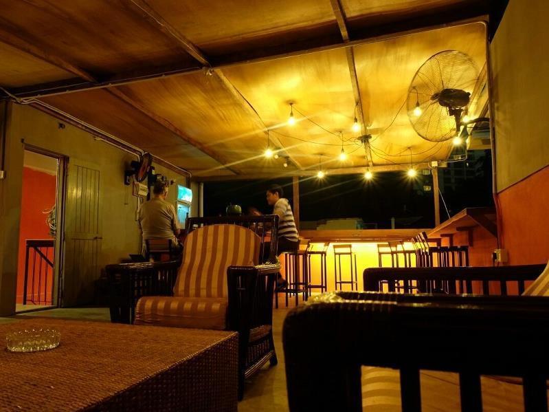 Gibbon Guesthouse Kuching Luaran gambar