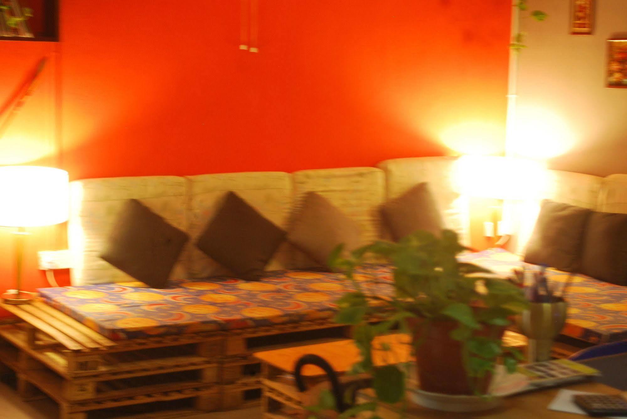 Gibbon Guesthouse Kuching Luaran gambar
